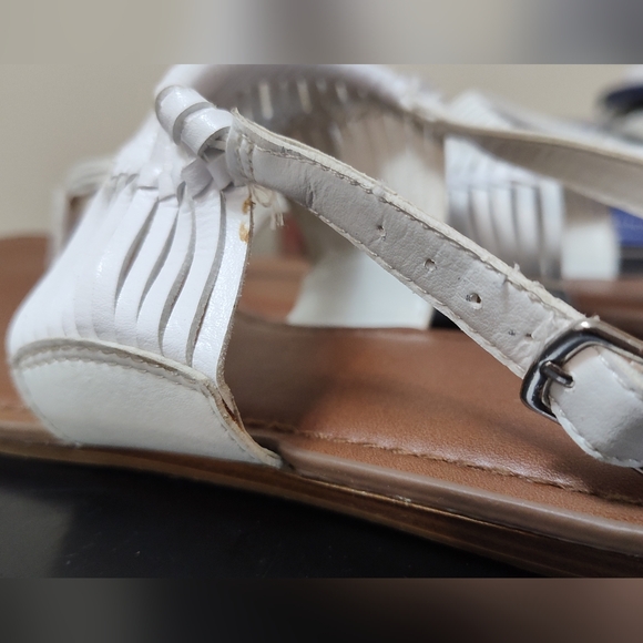 Fergalicious Sadey Flat Sandal Size 9.5 - Picture 4 of 8